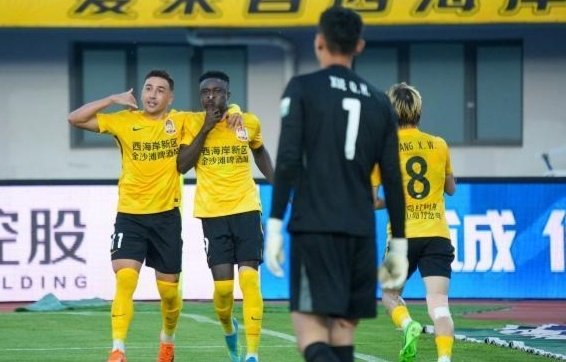 开云-11轮不败！青岛西海岸成“平局大师”，郑智或与黄博文“抢功”？|青岛市|联赛|上海申花足球俱乐部|中超联赛|山东泰山_新浪体育_新浪新闻